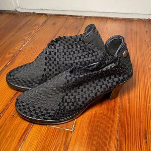 Bernie Mev Women’s Size 7.5 EU 38 Black Woven Heel Bootie Shoes Stretch Slip on